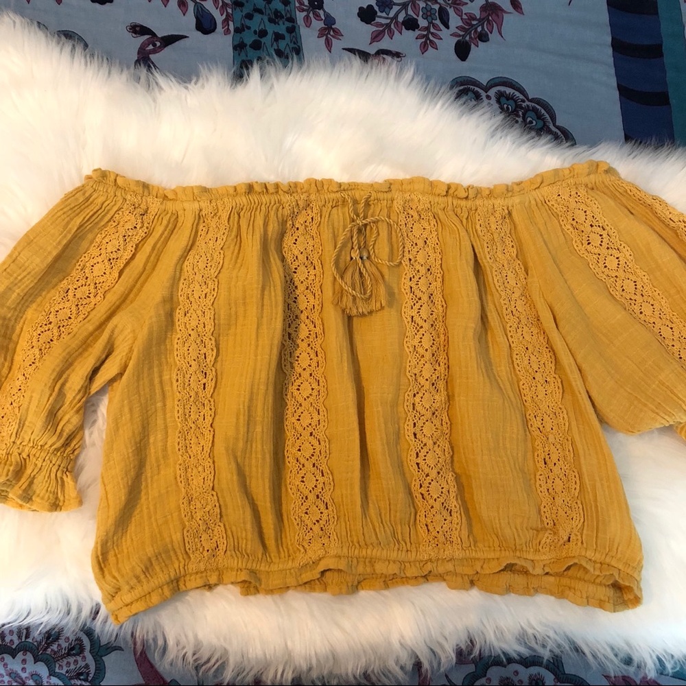 Plus Size AE Off the Shoulder Top - Picture 3 of 3